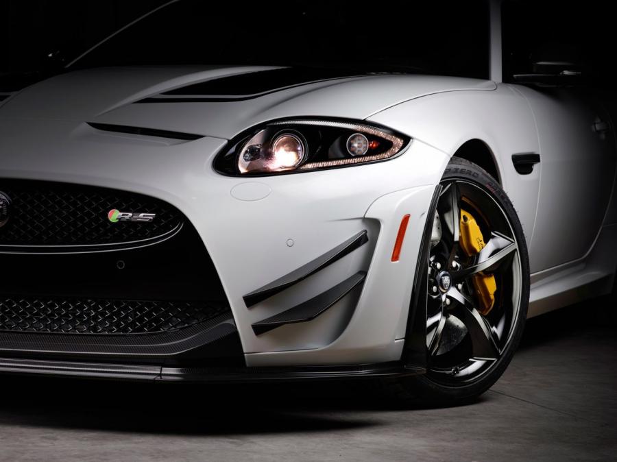  Jaguar XKR-S GT 2013 года  (фото 14 из 26)